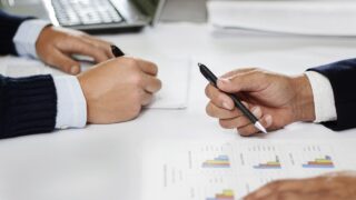 INFPに向いていない仕事とは？苦手な職種とその理由を徹底解説 